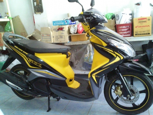 มีโอ 125GTX ล้อแม็กซ์ สีดำเหลือง เครื่องเดิมสภาพเอี่ยม