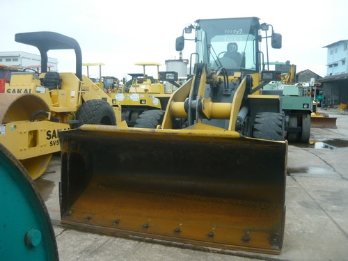 รถตักล้อยาง Komatsu WA200-5  รถนอกแท้จากญี่ปุ่น เพิ่งเหยียบถึงไทย พร้อมใช้งาน ระบบไฟฟ้าครบ