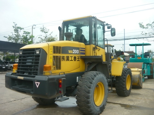 รถตักล้อยาง Komatsu WA200-5  รถนอกแท้จากญี่ปุ่น เพิ่งเหยียบถึงไทย พร้อมใช้งาน ระบบไฟฟ้าครบ