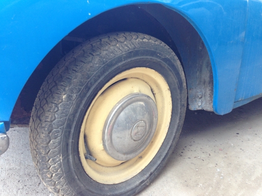 ขายMorris Minor 1000 สภาพเดิมๆทั้งคััน ขับได้เลยไม่ต้องทำไร เล่มทะเบียนพร้อมคับ สนใจติดต่อ 0947969069 , 0835755768