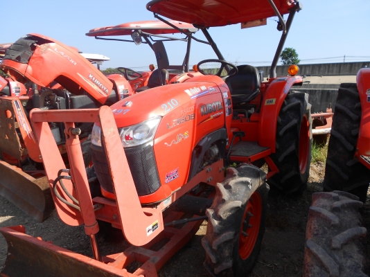 ขายรถไถ คูโบต้า รุ่น L4708 ขายรถไถ คูโบต้า รุ่น L4708