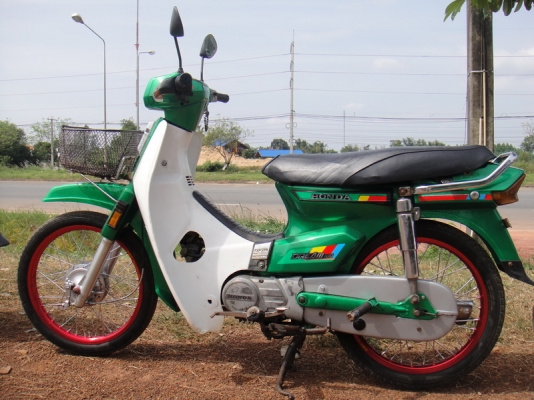 ขายฮอนด้าดรีม คุรุสภาทำสีใหม่ ลงล้อสีเรียบร้อย ( ทะเบียนพร้อมชุดโอน ) ขายฮอนด้าดรีม คุรุสภาทำสีใหม่ ลงล้อสีเรียบร้อย ( ทะเบียนพร้อมชุดโอน )
