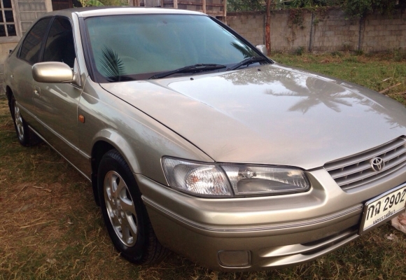 ออกรถได้เลยไม่ต้องจ่ายเงินซักบาทครับ TOYOTA CAMRY SEG 2.2 AT ปี 2000 ท็อปสุด หรูหราสุด เครื่องแห้งแรงดีเดิมๆ ภายในเก๋งคอนโซลสวย เบาะหนังแท้ปรับไฟฟ้า CD MP3 จอ AIRBAG คู่หน้า เบรค ABS ครบครัน ช่วงล่างนิ่มนวลขับสบาย เอกสารทะเบียนครบพร้อมโอน ราคาต่อรองได้ครั