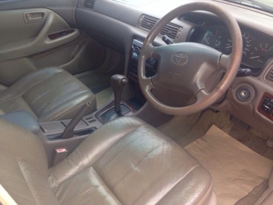 ออกรถได้เลยไม่ต้องจ่ายเงินซักบาทครับ TOYOTA CAMRY SEG 2.2 AT ปี 2000 ท็อปสุด หรูหราสุด เครื่องแห้งแรงดีเดิมๆ ภายในเก๋งคอนโซลสวย เบาะหนังแท้ปรับไฟฟ้า CD MP3 จอ AIRBAG คู่หน้า เบรค ABS ครบครัน ช่วงล่างนิ่มนวลขับสบาย เอกสารทะเบียนครบพร้อมโอน ราคาต่อรองได้ครั