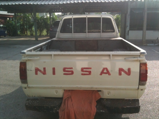 ขาย dutsun 720  สี่ขอสภาพพร้อมใช้งาน มีแอร์ ติดแก๊สลงเล่มแล้ว ทะเบียนไม่ขาด แมกขอบ15 แจ่มๆ