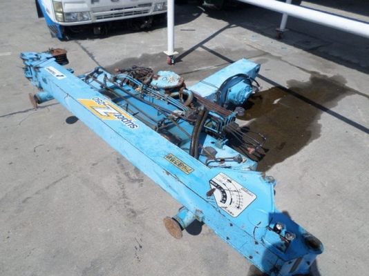 ขายเครนติดหลังรถบรรทุก เก่านอก ขนาด 2.5 ตัน  TADANO  SUPER Z250 ยืดได้ 3  ท่อน 5เหลี่ยม ท้องวี