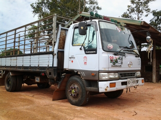 HINO FC4J 140 แรง แอรเย็น ยาว 5.5 ม.
