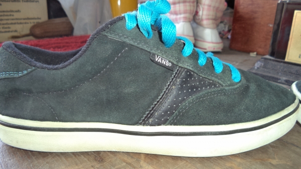 รองเท้า VANS size 41eur รองเท้า VANS size 41eur