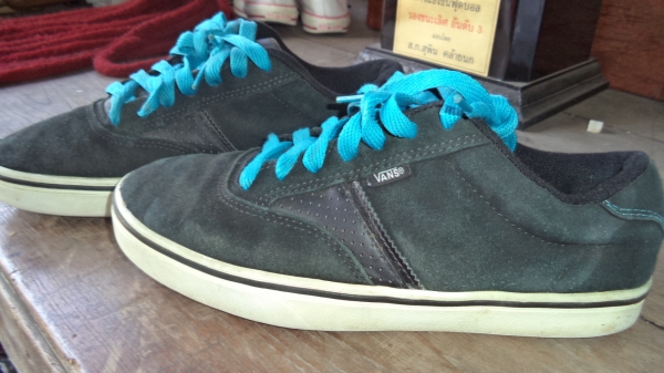 รองเท้า VANS size 41eur รองเท้า VANS size 41eur
