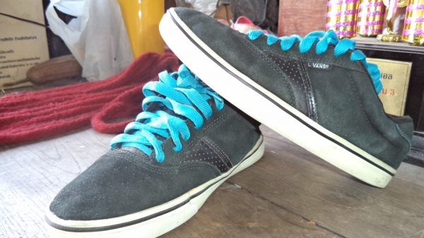 รองเท้า VANS size 41eur รองเท้า VANS size 41eur