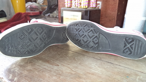 Converse  size 7uk  40eur