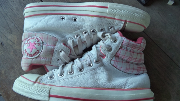 Converse  size 7uk  40eur