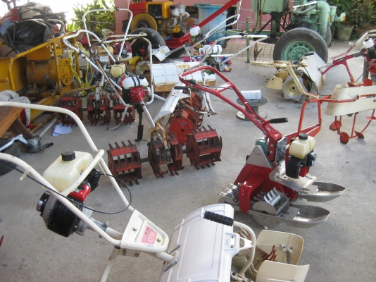 เครื่องพรวนหญ้าในร่องนาดำ