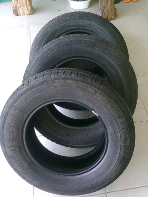 XCD 205-70-15 2ชุด ปี11 1ชุด XCD 205-70-15 2ชุด ปี11 1ชุด