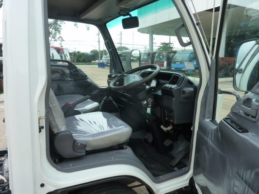 ขาย ISUZU NKR ตาเพชรเก่าญี่ปุ่น  เครื่อง 150 HP 4 สูบ4 ล้อป้ายเล็กไม่ติดเวลา