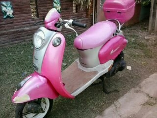 ขายรถป็อปสีชมพูคล้ายฟีโน่ ลกราคา เหลือ 4000 ครับ