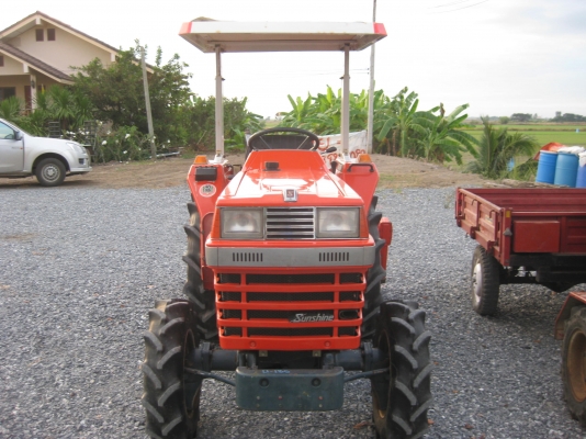 รถแทรกเตอร์