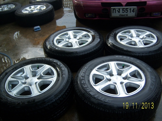 แม็กฟอร์ดขอบ 17 พร้อมยาง 265 65 17 มี 1 ชุด มาใหม่คับ