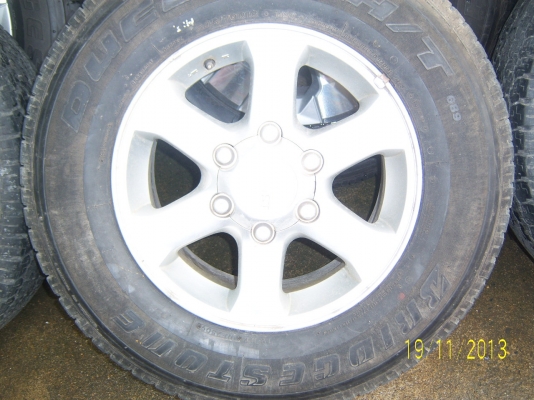 แม็กอีซูซุไฮเลนเดอร์ ขอบ 16 พร้อมยาง 245 70 16  1ชุด