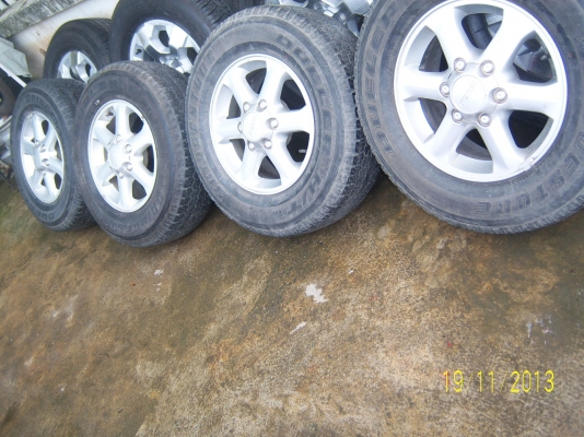 แม็กอีซูซุไฮเลนเดอร์ ขอบ 16 พร้อมยาง 245 70 16  1ชุด