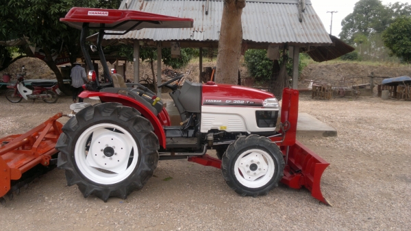 ขายรถไถยันม่าร์35แรงพร้อมอุปกรณ์ ดันดิน โรตารี่ ขายรถไถยันม่าร์35แรงพร้อมอุปกรณ์ ดันดิน โรตารี่