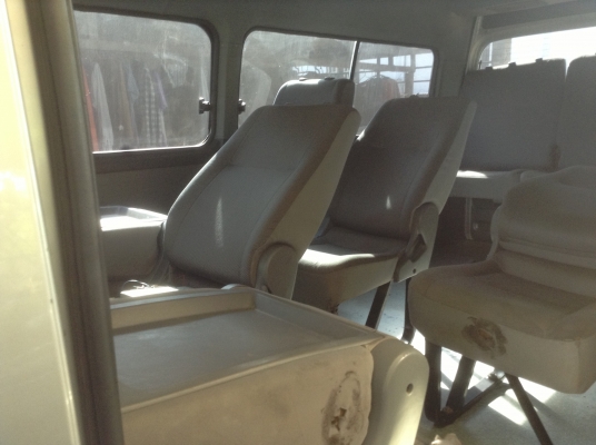 NISSAN URVAN 3.0 Di สภาพสวยพร้อมใช้