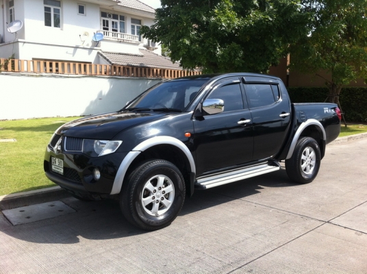 ขายรถ TRITON PLUS 09 มือเดียวติดแก็สหัวฉีดครับ ขายรถ TRITON PLUS 09 มือเดียวติดแก็สหัวฉีดครับ