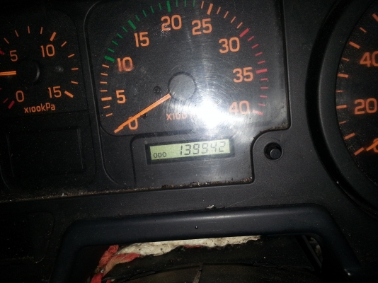 ISUZU FVM    นายเจษฏา สุราษ มัดจำแล้ว 10,000 บาทแล้วค่ะ จนถึงวันที่ 15 มค.2557