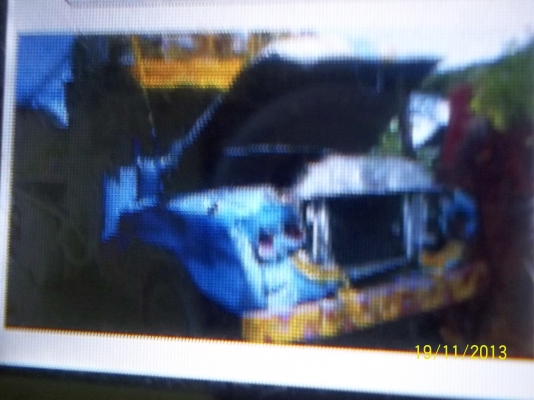 ขาย  10ล้อ หัวยาว  อิซูสุ  145  แรง  พื้นเรียบ  ทะเบียน ม.79