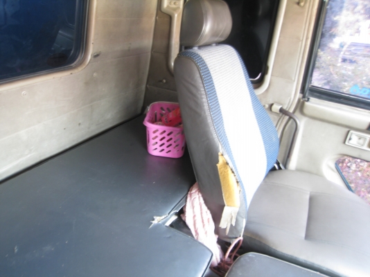 ขายสิบล้อมิตซูบิชิ FN515 เครื่อง 6D14 175 HP เพลาเดียว พื้นเรียบ สภาพสวยสุดๆ