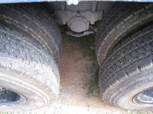 ขายสิบล้อมิตซูบิชิ FN515 เครื่อง 6D14 175 HP เพลาเดียว พื้นเรียบ สภาพสวยสุดๆ