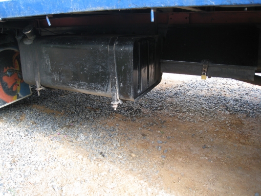 ขายสิบล้อมิตซูบิชิ FN515 เครื่อง 6D14 175 HP เพลาเดียว พื้นเรียบ สภาพสวยสุดๆ