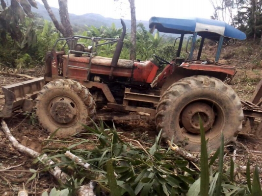 รถไถ คูโบต้า KOBOMA  8030   สนใจติดต่อ 081 - 6079515