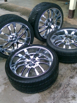 VIP 24X10 XIX พร้อมยางปี12-13ใหม่สวยกริ๊บๆ