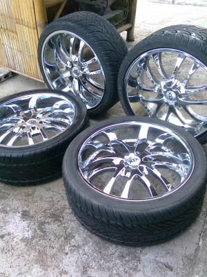 VIP 24X10 XIX พร้อมยางปี12-13ใหม่สวยกริ๊บๆ