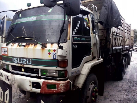 รถอีซูซุ 10 ล้อดั้ม FXZ 240 แรงม้า ปี 38 ( ขายแม่ลูก ) สนใจติดต่อ 081 - 6079515 รถอีซูซุ 10 ล้อดั้ม FXZ 240 แรงม้า ปี 38 ( ขายแม่ลูก ) สนใจติดต่อ 081 - 6079515