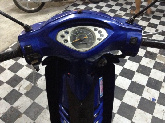 ขาย!!!ซูซูกิเบ๊ส125cc กุญแจใหญ่ ปี48 รถเครื่องดีคับ มีเล่มทะเบียนครบ ภาษีไม่หมด