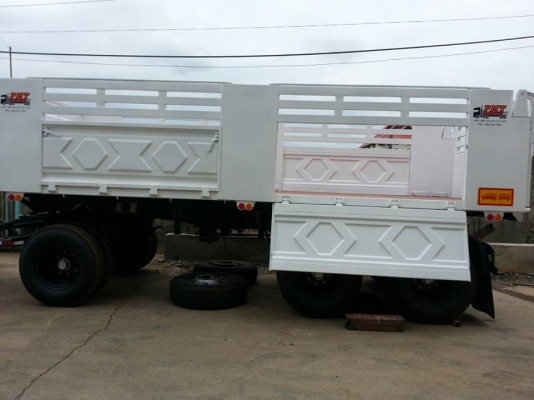 ขายหางพ่วงสามเพลา