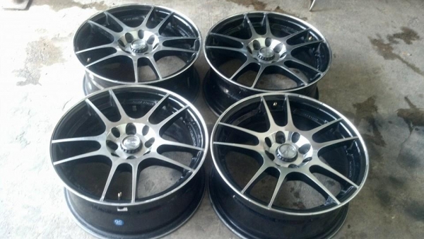 แม็ก 15 กว้าง 6.5 ขนาด 4 รู 100/114 แม็ก 15 กว้าง 6.5 ขนาด 4 รู 100/114