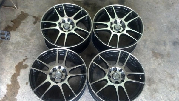 แม็ก 15 กว้าง 6.5 ขนาด 4 รู 100/114