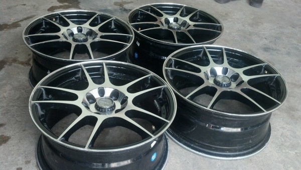 แม็ก 15 กว้าง 6.5 ขนาด 4 รู 100/114 แม็ก 15 กว้าง 6.5 ขนาด 4 รู 100/114