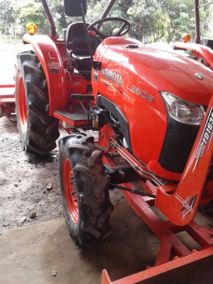 ขายรถไถคูโบต้า KUBOTA L 3608 (4WD) พร้อมใบมีดคานล่าง ขายรถไถคูโบต้า KUBOTA L 3608 (4WD) พร้อมใบมีดคานล่าง