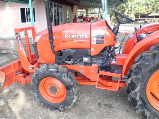 ขายรถไถคูโบต้า KUBOTA L 3608 (4WD) พร้อมใบมีดคานล่าง ขายรถไถคูโบต้า KUBOTA L 3608 (4WD) พร้อมใบมีดคานล่าง