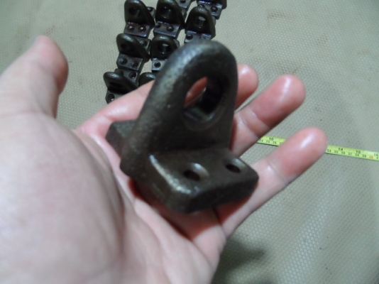 หูรับน้ำหนักเหล็กหล่อเหนียว มี 2 คู่(ไม่รู้จะเรียกว่าอะไรครับ)