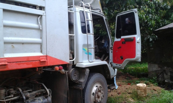 10ล้อดั้มISUZU ร็อคกี้ 240 แรง รถสวยดี สภาพดี... 10ล้อดั้มISUZU ร็อคกี้ 240 แรง รถสวยดี สภาพดี...