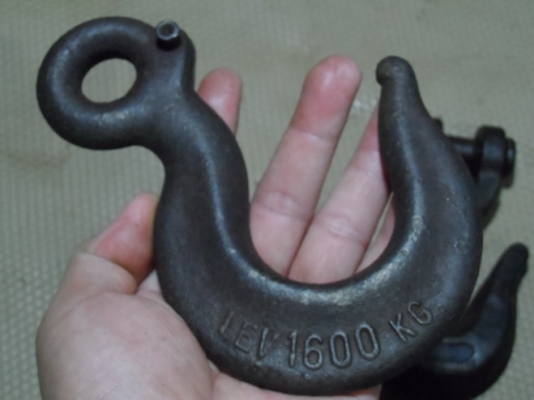 ตะขอเกี่ยว ใหญ่ๆครับ