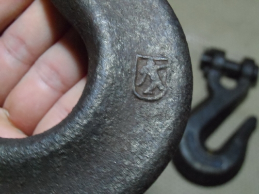 ตะขอเกี่ยว ใหญ่ๆครับ