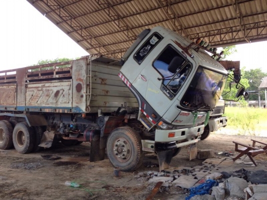 รถฮีโน่ 10 ล้อดั้ม FM3M 240 แรงม้า ปี 39 สนใจติดต่อ 081 - 6079515 รถฮีโน่ 10 ล้อดั้ม FM3M 240 แรงม้า ปี 39 สนใจติดต่อ 081 - 6079515