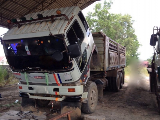 รถฮีโน่ 10 ล้อดั้ม FM3M  240 แรงม้า ปี 39  สนใจติดต่อ 081 - 6079515