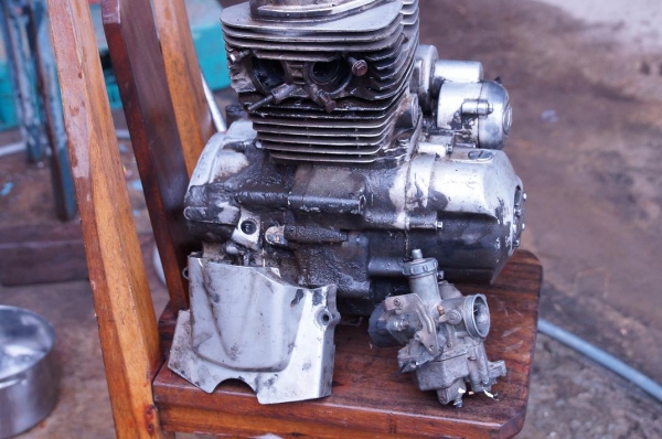 ขายเครื่อง LIFAN 150 CC อะไหล่ครบ ขาดแต่ชุดไฟ ขายตามสภาพเครื่องติด ใช่ได้ครับ ขายเครื่อง LIFAN 150 CC อะไหล่ครบ ขาดแต่ชุดไฟ ขายตามสภาพเครื่องติด ใช่ได้ครับ